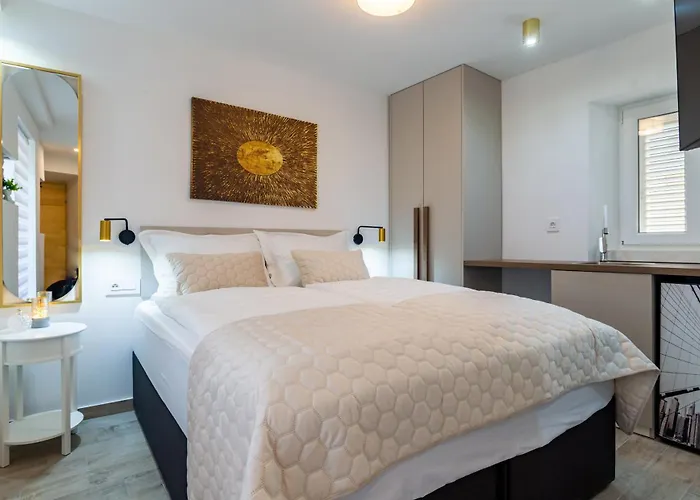 Luxury Lifestyle 3* 스플리트