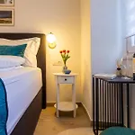 Luxury Lifestyle Guest house 3*