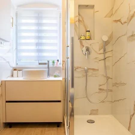Gasthuis Luxury Lifestyle Split